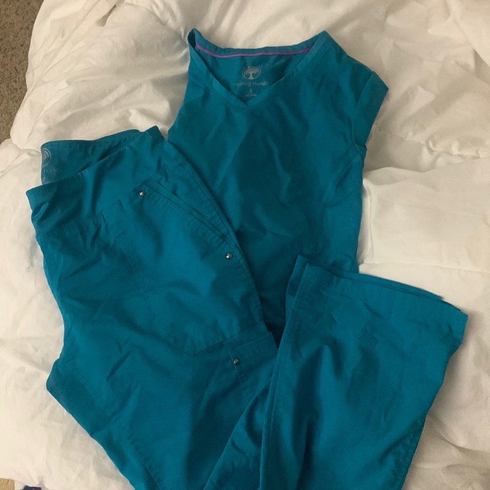 Healing hands scrub set